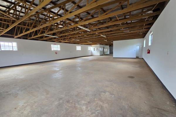 This well-positioned 460m2 warehouse in Verulam offers a practical, easy-to-work-with industrial space perfect for businesses looking ...