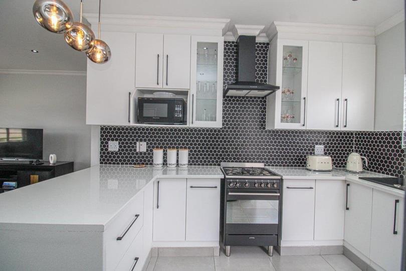 Listing number: P24-116711110, Image number: 3