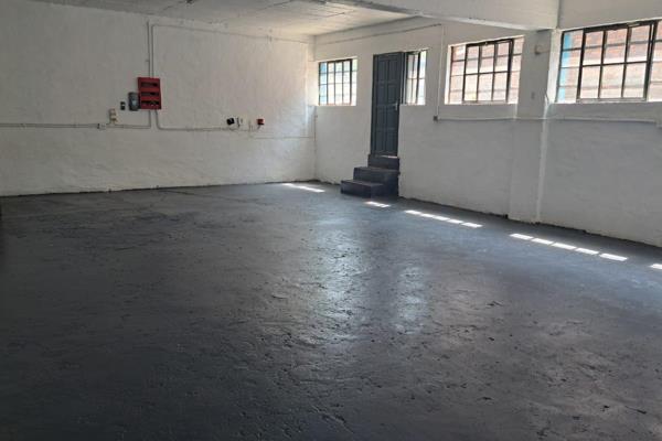 Situated in the sought-after Silverglen area, this 100m2 warehouse offers a practical and secure space ideal for a variety of light ...