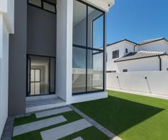 House for sale in Sandown