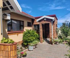 House for sale in Baysville