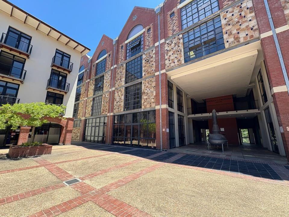 Commercial property for sale in Onder Papegaaiberg - 111 Bosman's Crossing Square, 2 Distillery Road - Stellenbosch