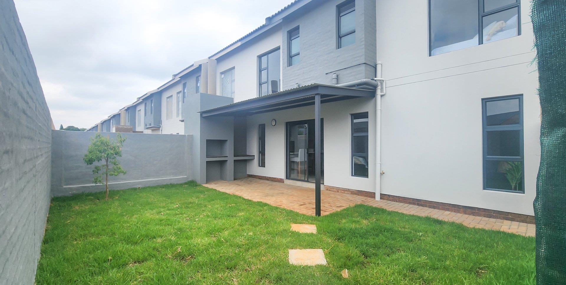 3 Bedroom Townhouse for sale in Rynfield - 1 Adonare, 267 Uys Street ...