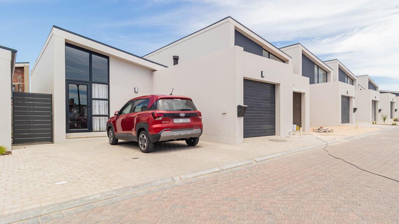 Listing number: P24-116717912, Image number: 1