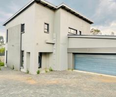 House for sale in Roodeplaat