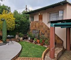 House for sale in Kensington