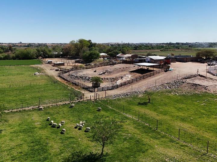 Farm for sale in Upington Rural - P24-116749396