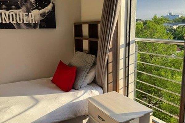 This apartment is in the heart of STELLENBOSCH UNIVERSITY CAMPUS. 300m from main campus. ...