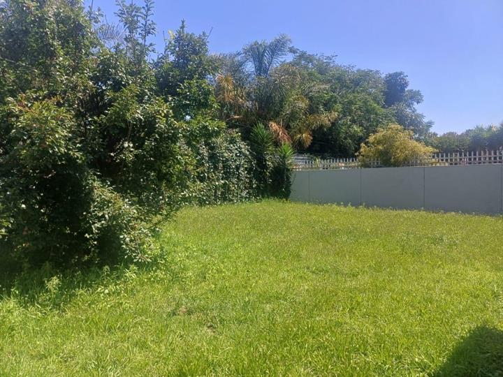 4 Bedroom House for sale in Roshnee - P24-116761433