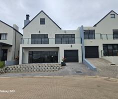 House for sale in Hartenbos Heuwels