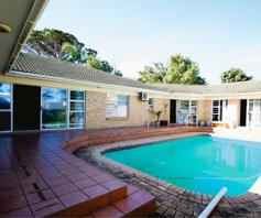 House for sale in Beacon Bay