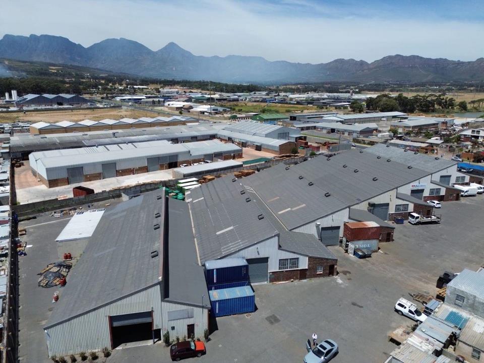 Listing number: P24-117306851, Image number: 1, Warehouse To Let Broadlands