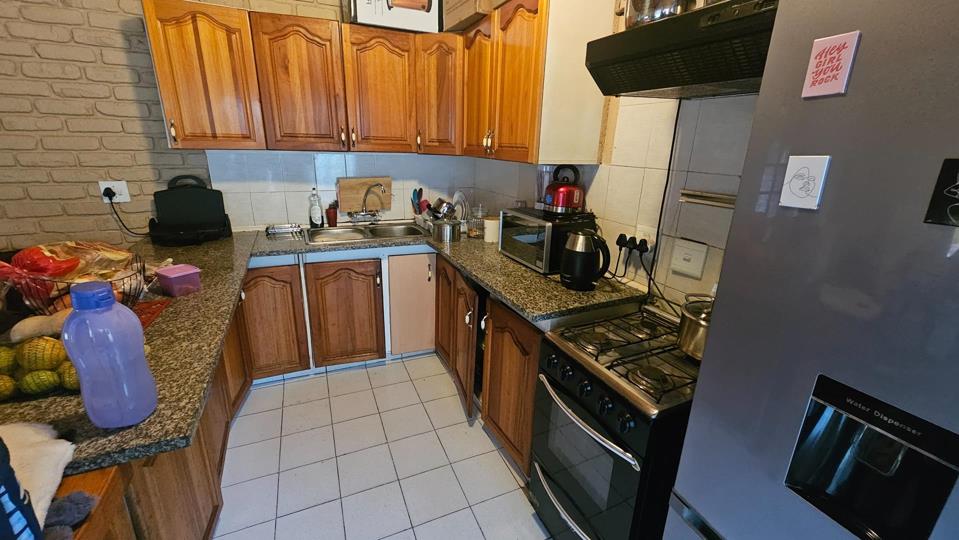 2 Bedroom House for sale in White River Central - 18 Alie Van Bergen ...