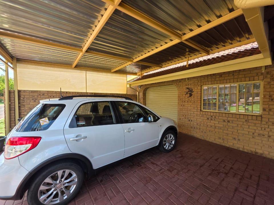 2 Bedroom House for sale in Modimolle - P24-116787267