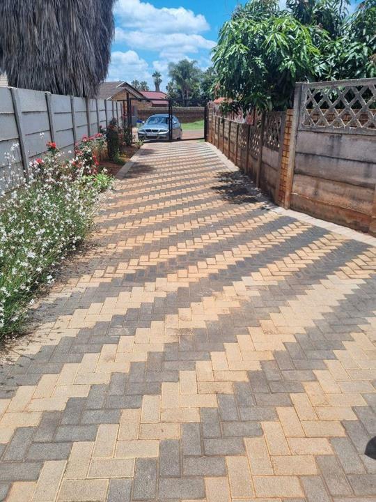 Listing number: P24-117420729, Image number: 3, Image