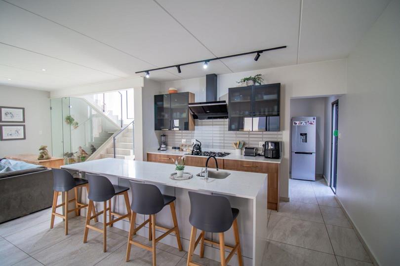 Listing number: P24-116803937, Image number: 3, Image