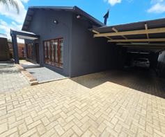 House for sale in Mountain View