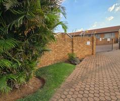 Apartment / Flat for sale in Noordheuwel