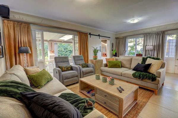 Exclusive mandate 

A private home, tucked away behind high walls – with lovely tranquil ...