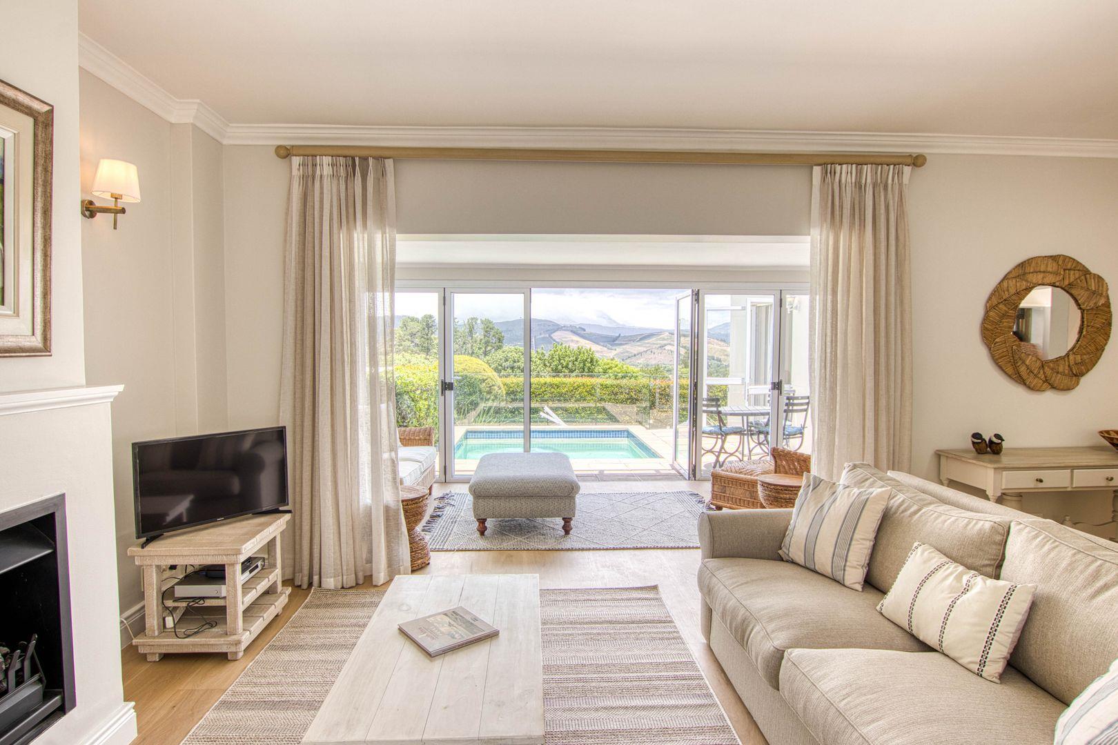 Photo of 3 Bedroom House to rent in Erinvale Golf Estate