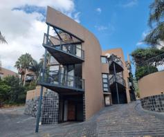 Townhouse for sale in Bassonia