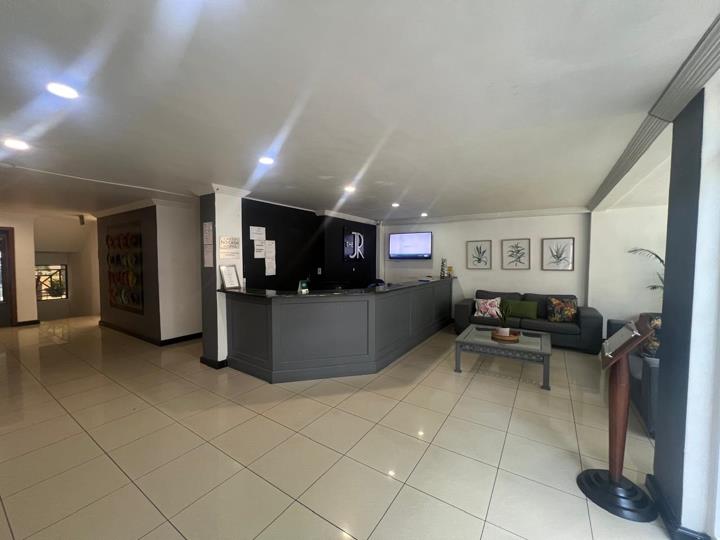 Listing number: P24-116824312, Image number: 3