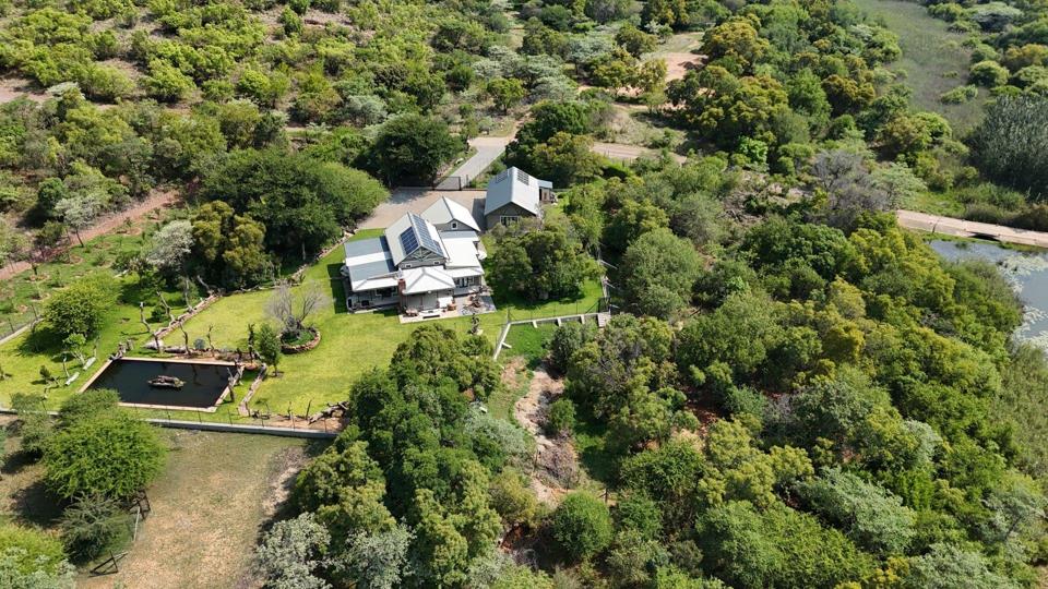 4 Bedroom House for sale in Intaba-Indle Wilderness Estate - P24-116825060