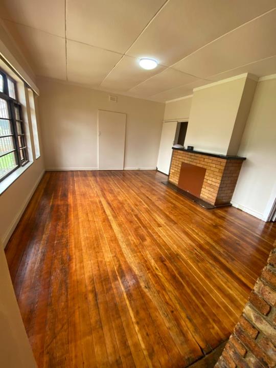 4 Bedroom House for sale in Strubenvale - P24-116827795