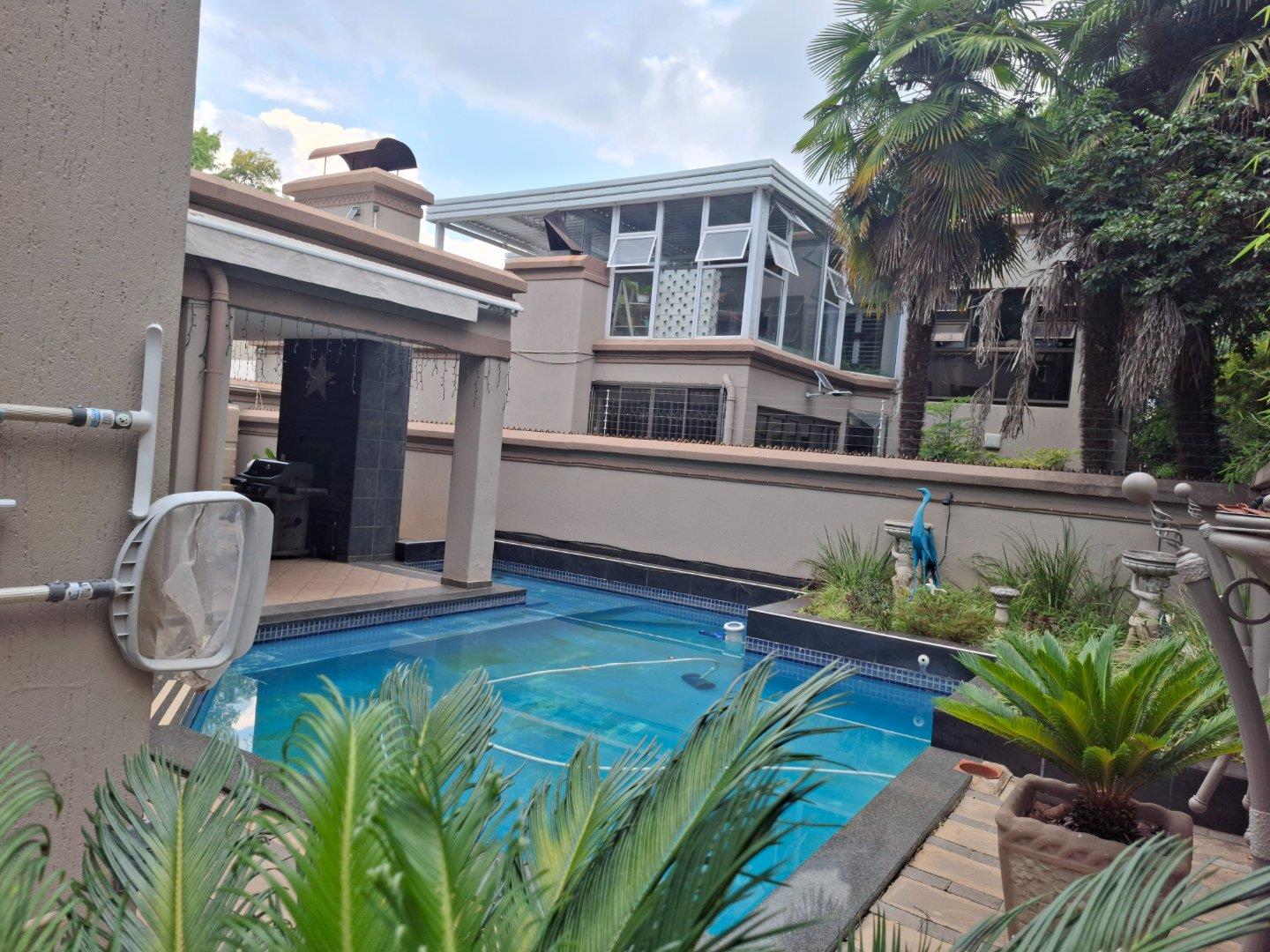 4 Bedroom Townhouse for sale in Three Rivers Proper - P24-116831119