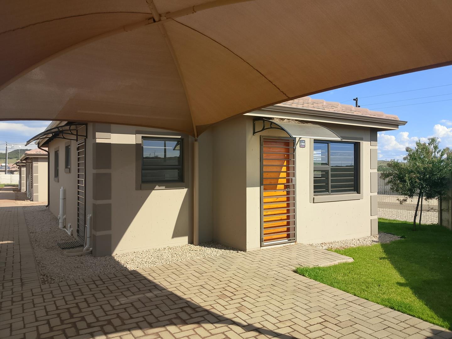 3 Bedroom House for sale in Sebokeng Zone 10 - P24-113302424