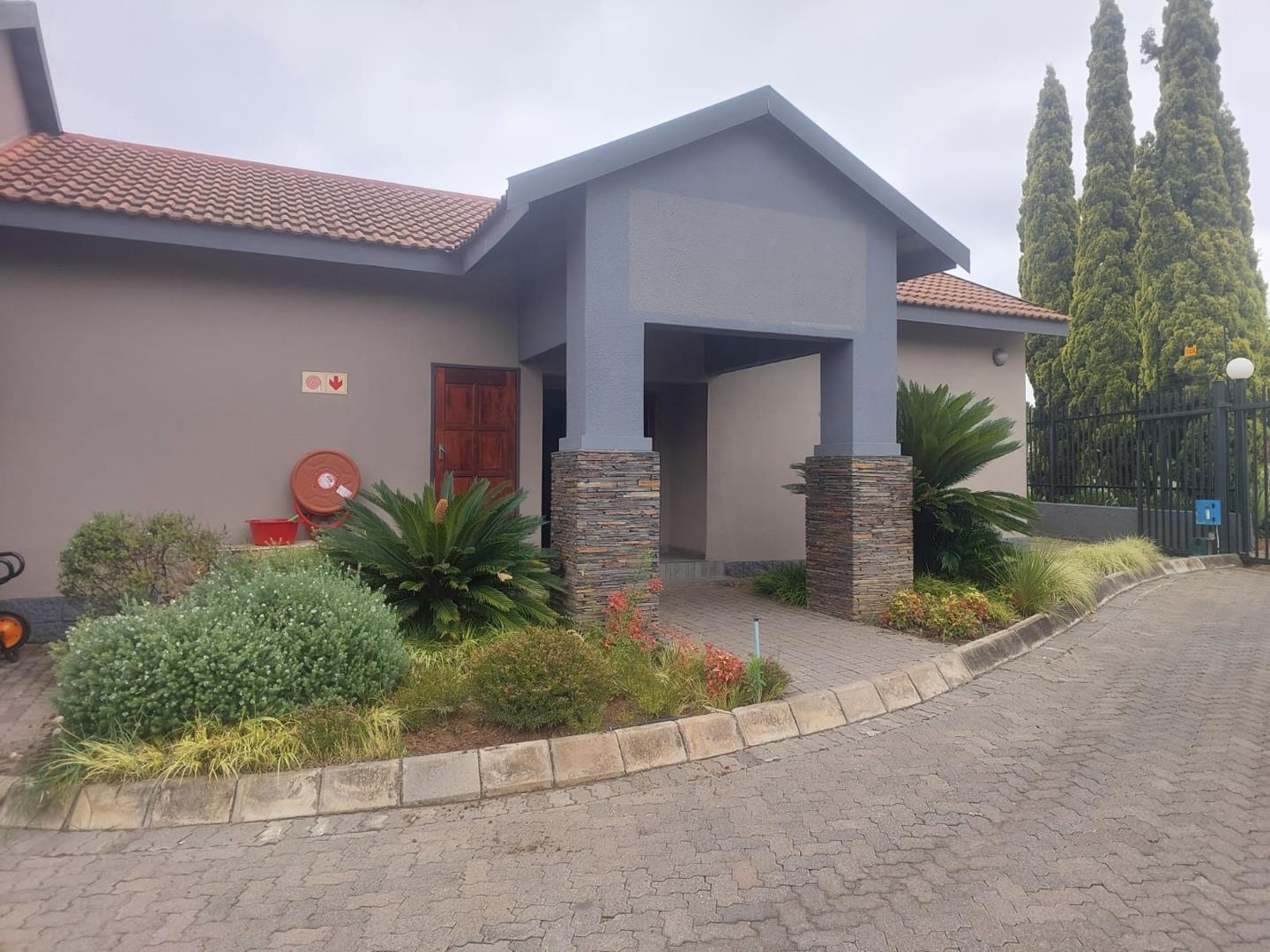 Commercial property to rent in Vanderbijlpark SE 3 - P24-116833773