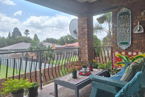Step into modern comfort with this first-floor townhouse, ideally situated in a complex that offers style and peace of mind.

The ...