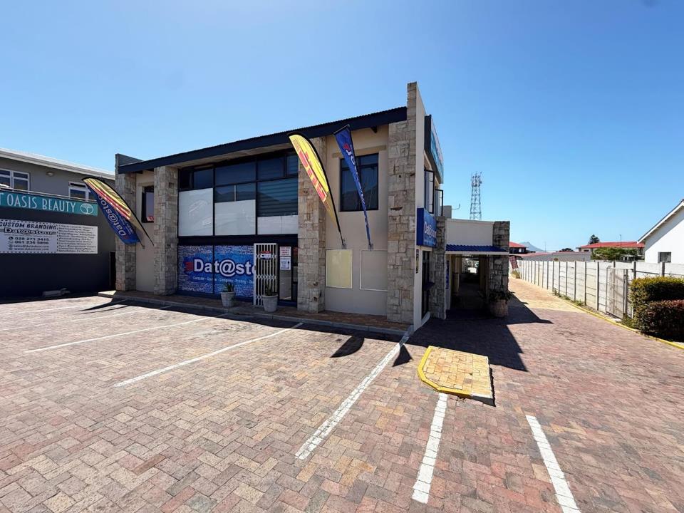 Commercial property to rent in Kleinmond Central - 8 Botrivier Road ...