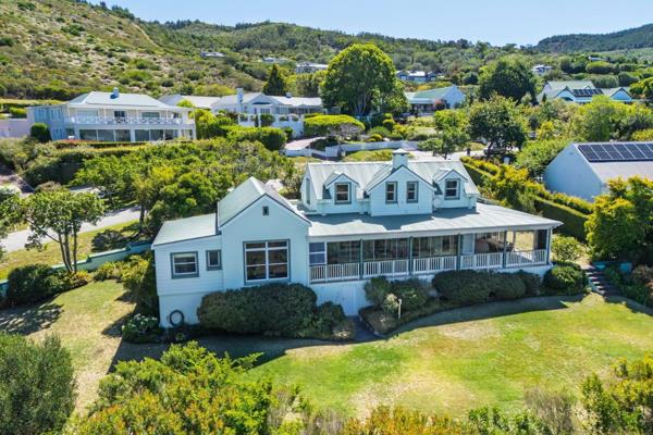 Situated on an elevated 1,579.3 m² erf in Belvidere Estate, this solidly built home ...