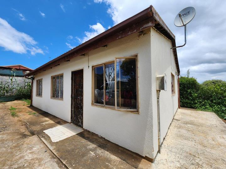 3 Bedroom House for sale in Copesville - P24-116842085