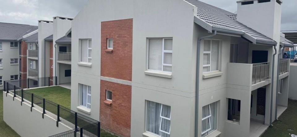 3 Bedroom Apartment / flat for sale in George South - P24-116845566