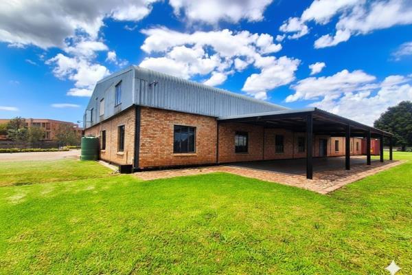 Unlock the possibilities with this exceptional 1.6163-hectare property, perfectly positioned in a rapidly developing area of Benoni. ...