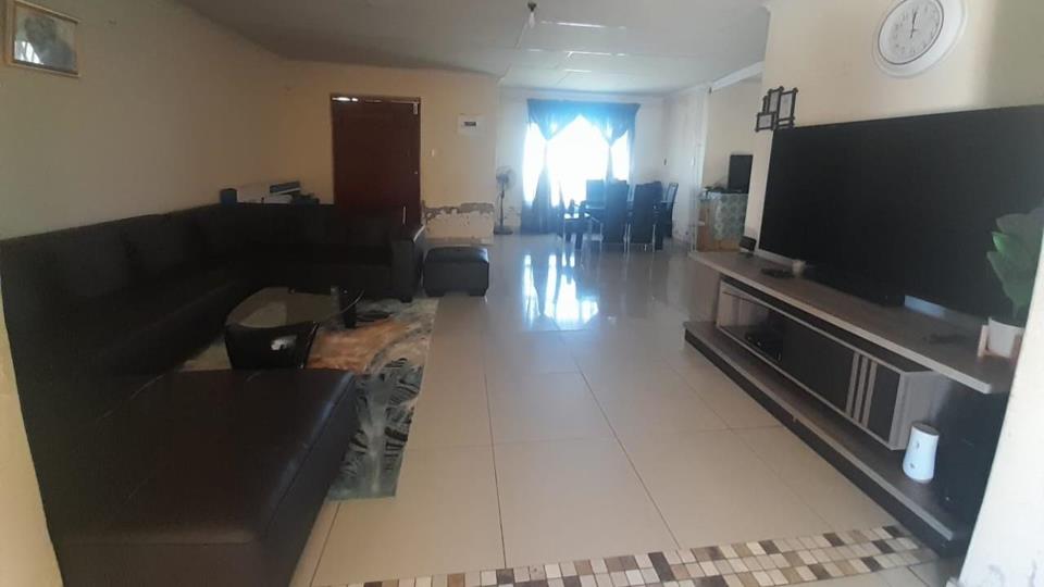 3 Bedroom House for sale in Shalimar Ridge - P24-116847816