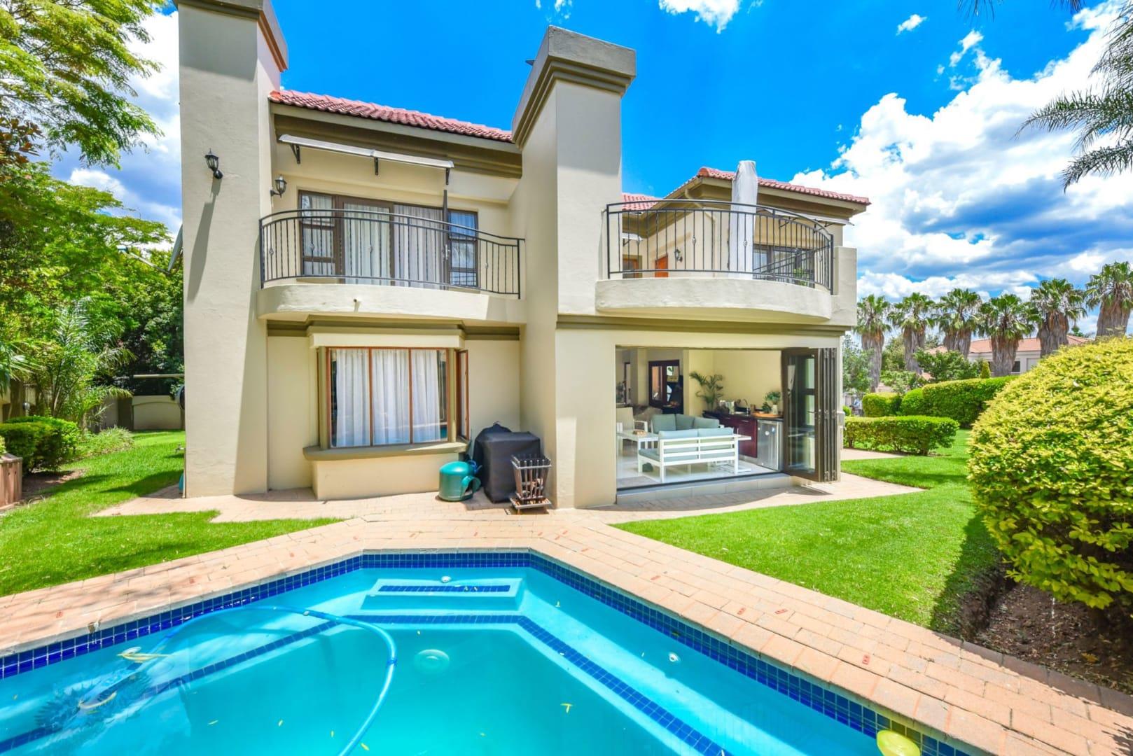 4 Bedroom House for sale in Fernbrook Estate - 1118 Stagfern Close ...
