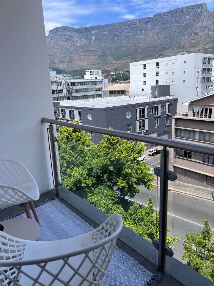 Photo of 0.5 Bedroom Apartment / flat to rent in Gardens