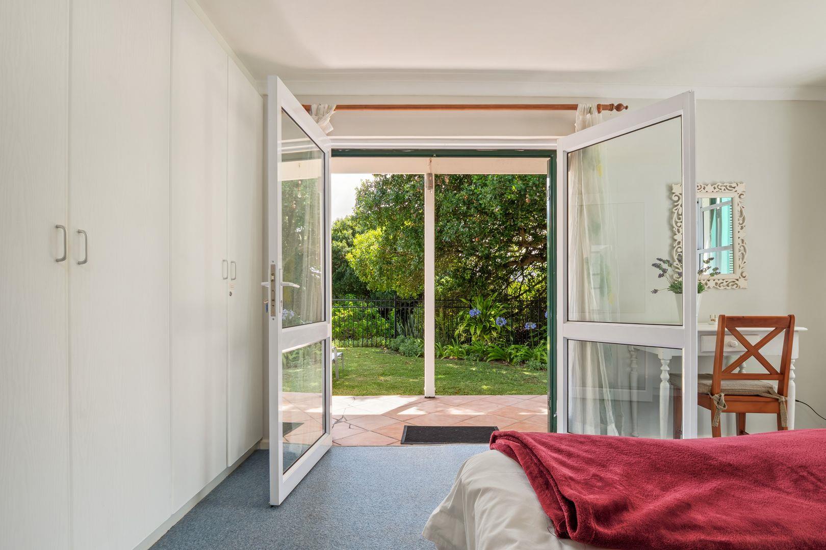 Photo of 4 Bedroom House to rent in Leisure Isle