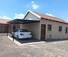 House for sale in Hillside View