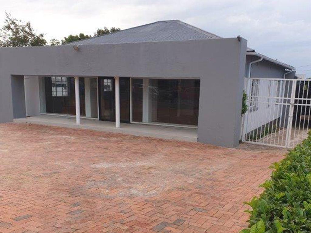 Commercial property to rent in Greenside - P24-116862846