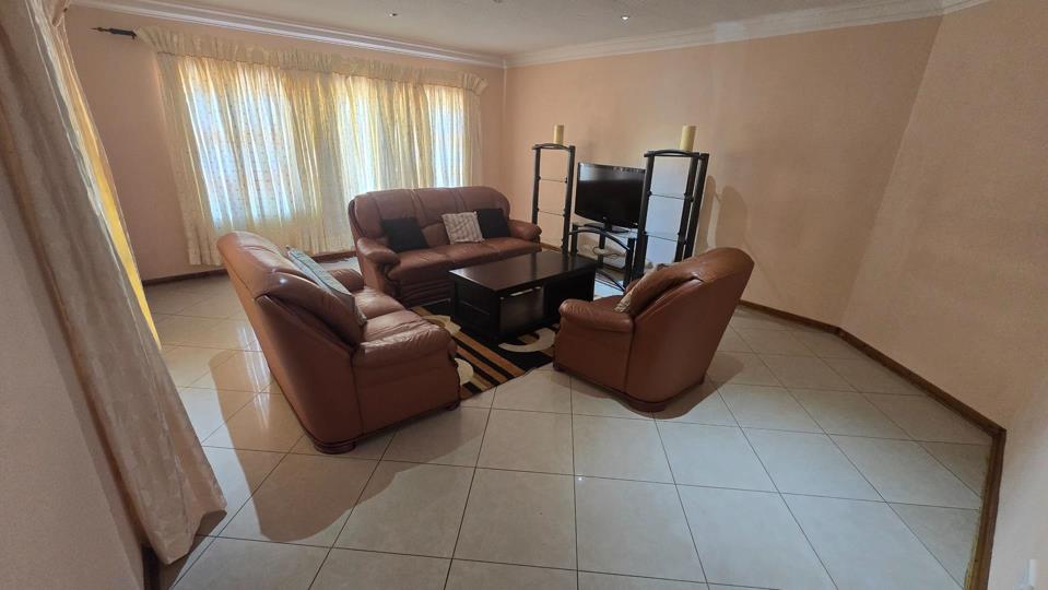 3 Bedroom House for sale in Colts Hill - 21 Leeukop Road - P24-116864792
