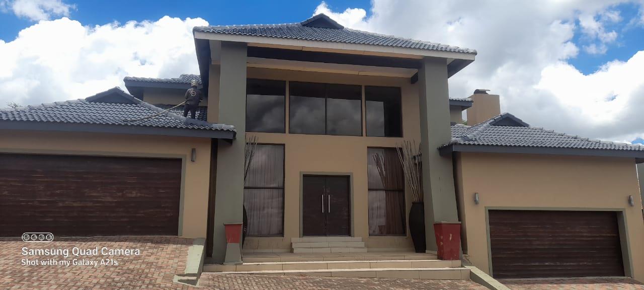 5 Bedroom House for sale in Protea Ridge - P24-116807240