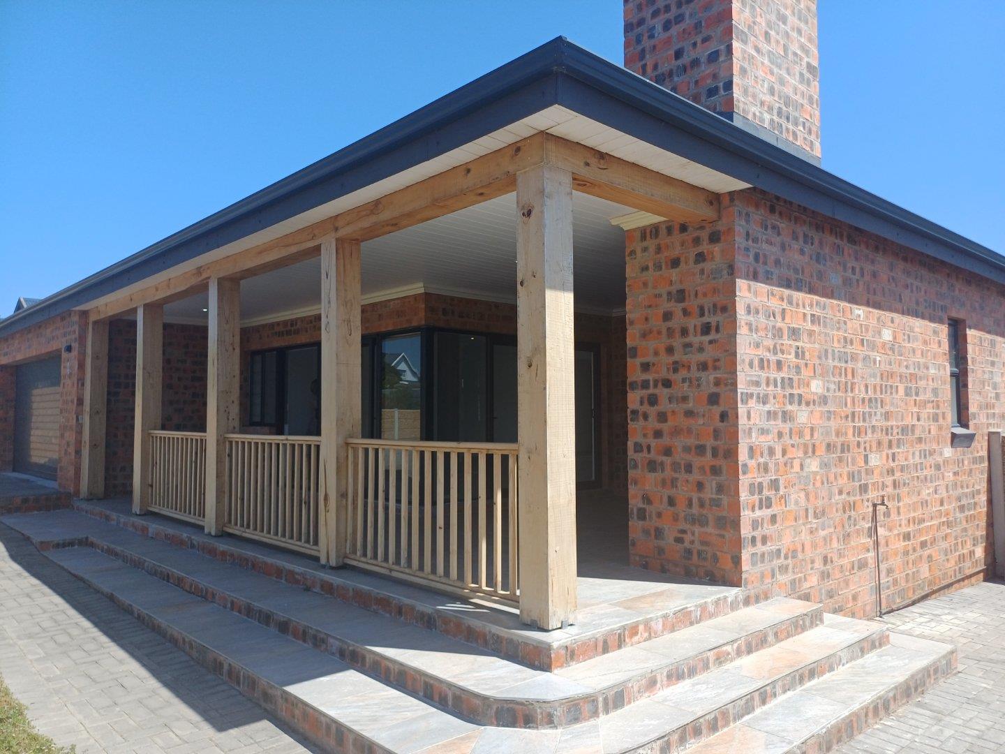 3 Bedroom House for sale in Stilbaai Wes - 4 Klapperbos Cresent - P24 ...