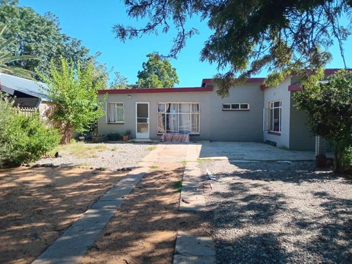 3 Bedroom House for sale in Hoopstad - P24-116874477