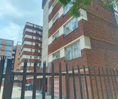 Apartment / Flat for sale in Sunnyside