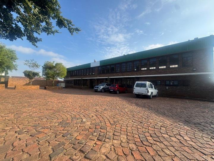 Industrial property for sale in Sunderland Ridge - P24-116877327