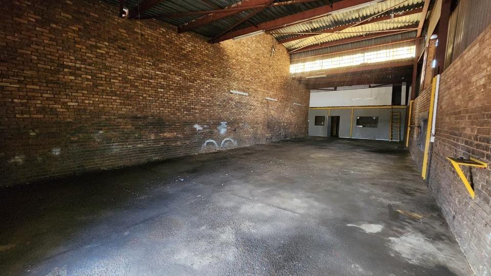 Commercial property to rent in Sunderland Ridge - Unit 4 Sunderland ...